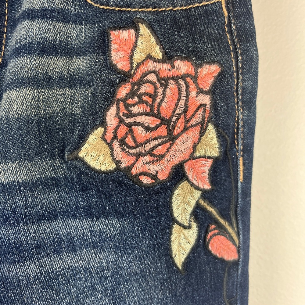 NWT MISS ME BLUE PINK EMBROIDERED FLORAL SKINNY JEANS 8 - Picture 4 of 7